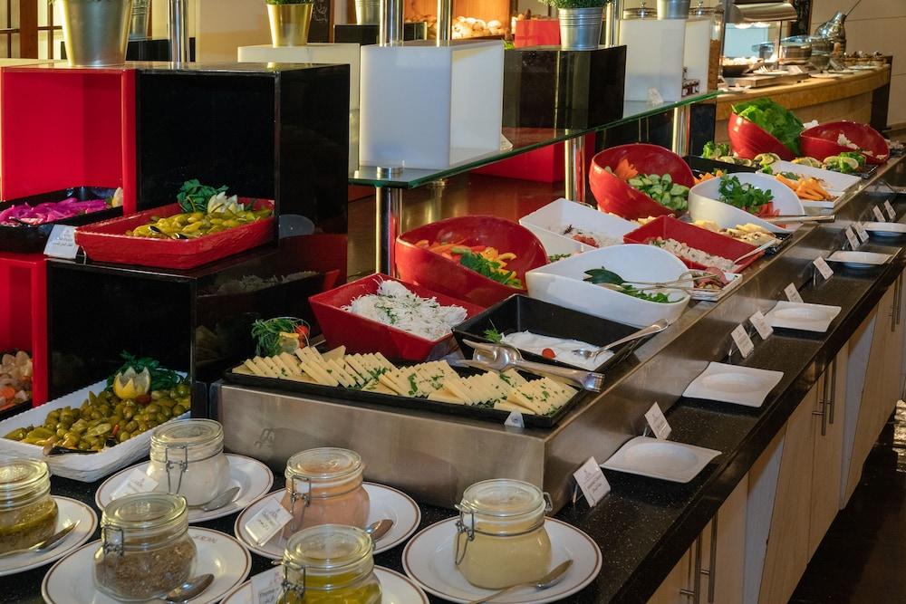 Hotel Le Royal 5*