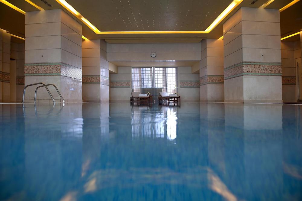 Le Royal Hotel
