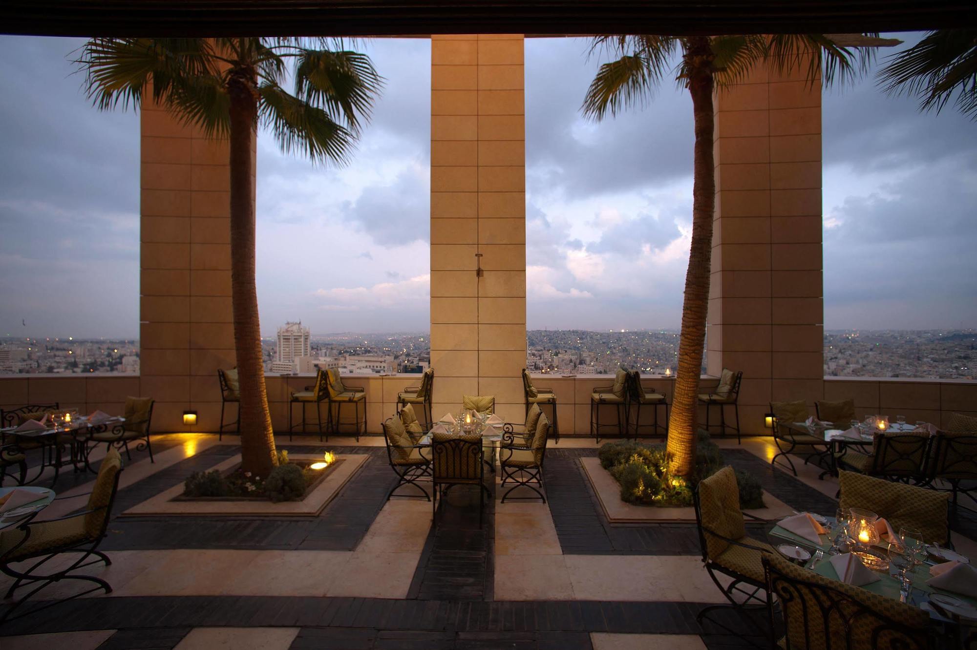Le Royal Hotel